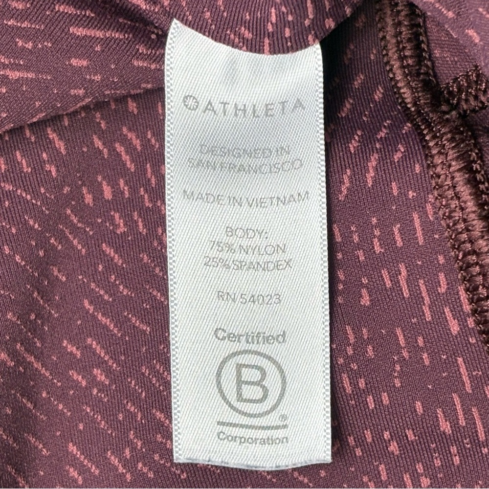 Athleta Salutation Stash Pocket Rainwater Tight Size XS Burgundy Printed - Picture 11 of 13